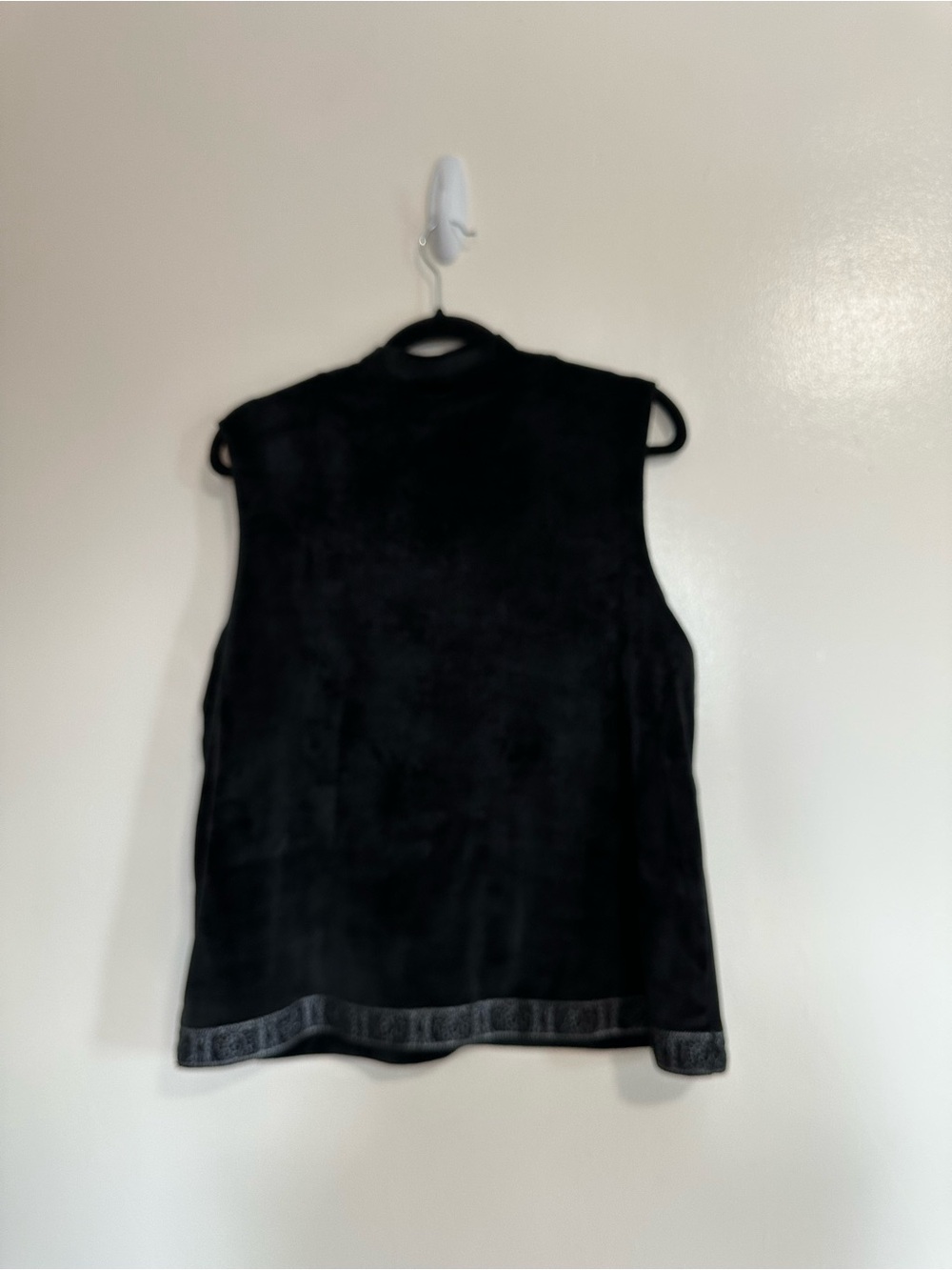 Anthropologie Meadow Rue Sleeveless Velvet Embroidered Top, Large - Picture 6 of 9